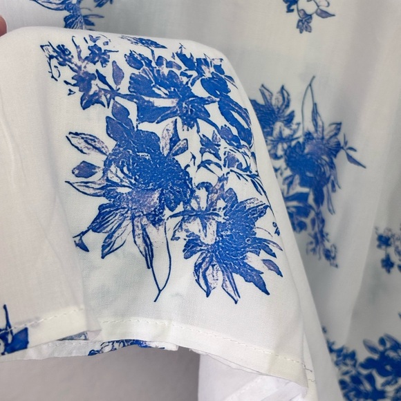 NWT BloomChic Wrap Collar White and Blue Floral Ruffle Sleeve Blouse - Picture 11 of 16